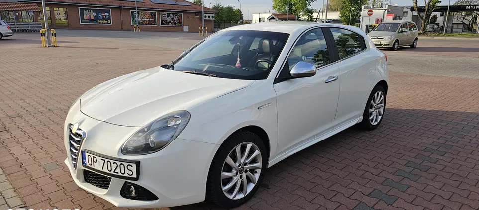 samochody osobowe Alfa Romeo Giulietta cena 33900 przebieg: 255300, rok produkcji 2012 z Opole